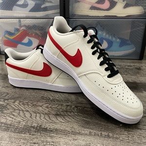 NIKE COURT VISION LO NBA
SAIL/UNIVERSITY RED-BLACK Size 10